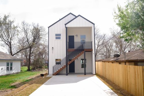 422 New Hampshire St, Houston, TX, 77029-4745 | Card Image