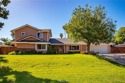 1629 Fremont Dr, Thousand Oaks, CA, 91362-1835 | Card Image