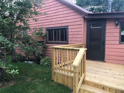 21349 Storrs Rd, Sackets Harbor, NY, 13685-2149 | Card Image