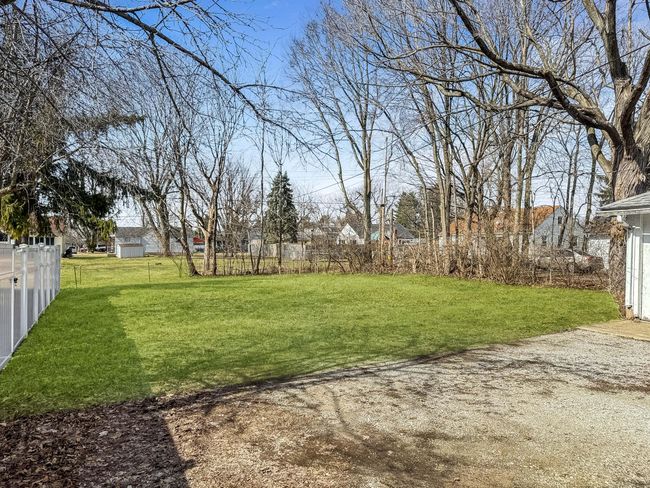 View of the Yard | Image 8