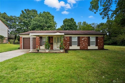 9737 Dunraven Dr, Colerain Twp, OH, 45251-1621 | Card Image