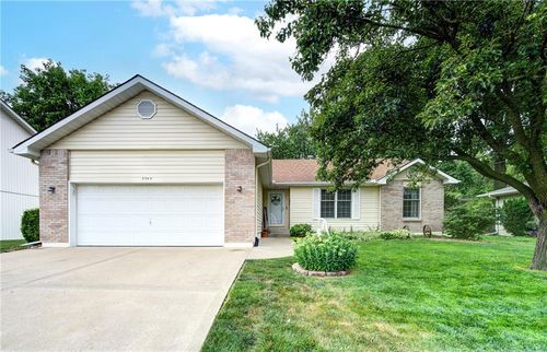 2548 Tamaqua Ave, Independence, MO, 64055-6614 | Card Image