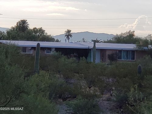 5520 N Bonita Place, Tucson, AZ, 85704 | Card Image