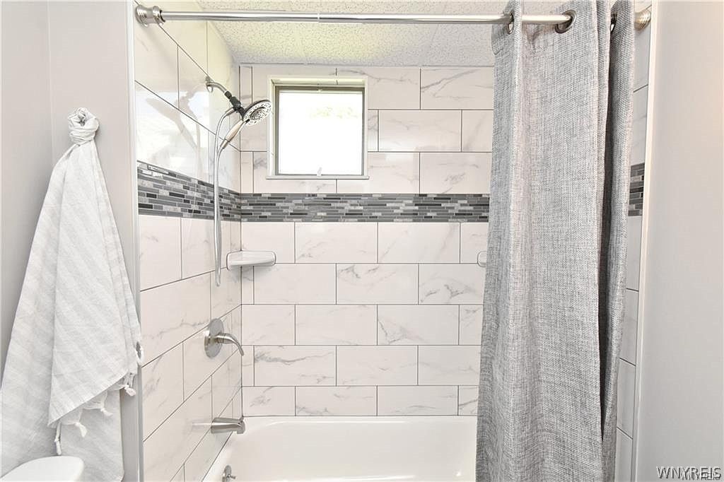 Residential Lease in Cheektowaga