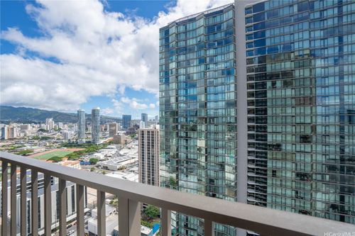 2610-987 Queen St, Honolulu, HI, 96814-5297 | Card Image