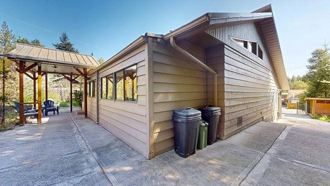 View of side of home | Image 30
