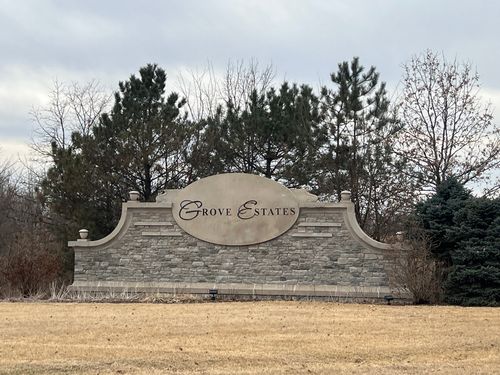 7370 Roberts Dr, Oswego, IL, 60543-6520 | Card Image