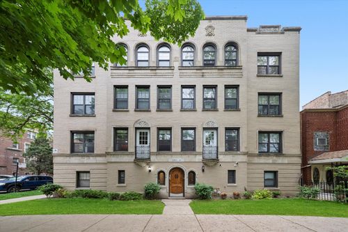 b2-6300 N Rockwell Street, Chicago, IL, 60659 | Card Image