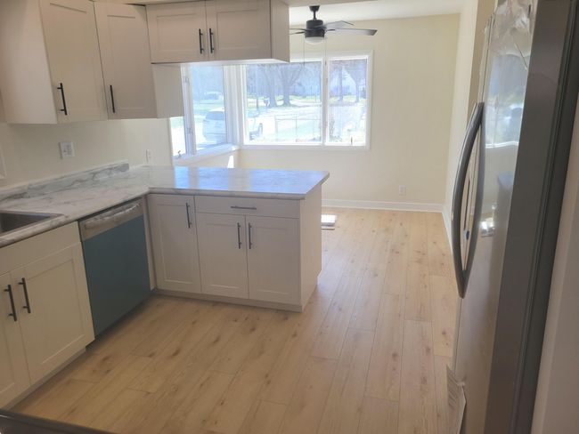 336 N Riverview Dr, House other with 3 bedrooms, 3 bathrooms and null parking in Parchment MI | Image 8
