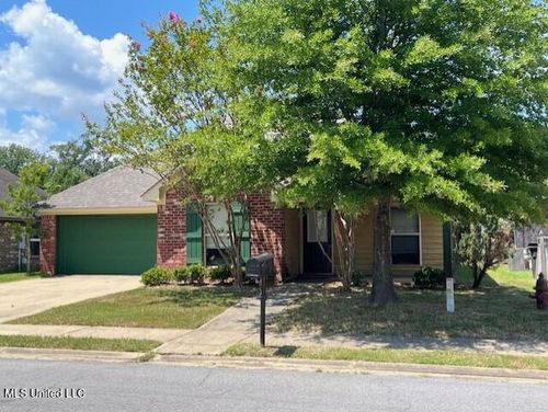 179 Blackstone Cir, Brandon, MS, 39047-8808 | Card Image