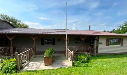 28882 Pine St, Eldorado, IA, 52175-9605 | Card Image