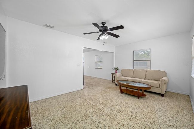 2350 38 Th Ave N, House other with 2 bedrooms, 2 bathrooms and null parking in ST PETERSBURG FL | Image 18