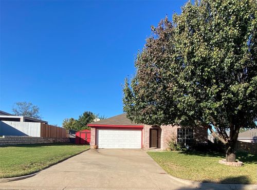 318 Alpine Dr, Weatherford, TX, 76086-3530 | Card Image