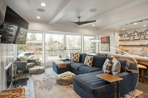 2d-748 S Galena St, Aspen, CO, 81611-1871 | Card Image