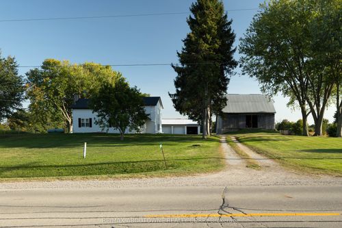 3276 Governor'S Rd, Lynden, ON, L0R1T0 | Card Image