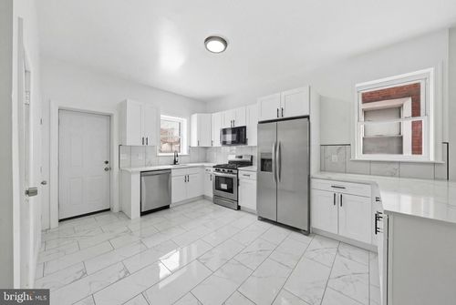 6013 Callowhill St, PHILADELPHIA, PA, 19151-4315 | Card Image