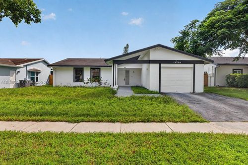 a-16708 Sw 5th Way, Weston, FL, 33326 | Card Image