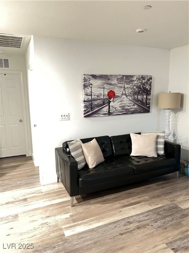 5197 Silica Chalk Ave, Townhouse with 3 bedrooms, 2 bathrooms and null parking in Las Vegas NV | Image 16