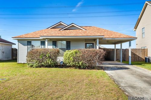 23907 Southpark Ln, Denham Springs, LA, 70726-6898 | Card Image
