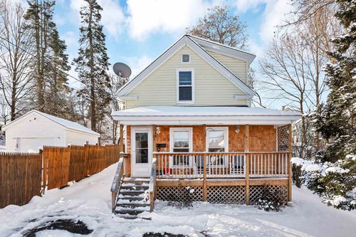 81 Winter Street, Laconia, NH, 03246 | Card Image