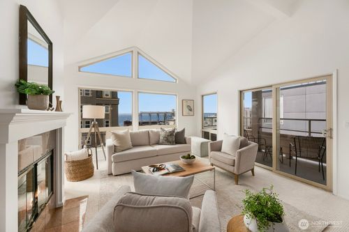 401-522 W Mercer Pl, Seattle, WA, 98119-4474 | Card Image