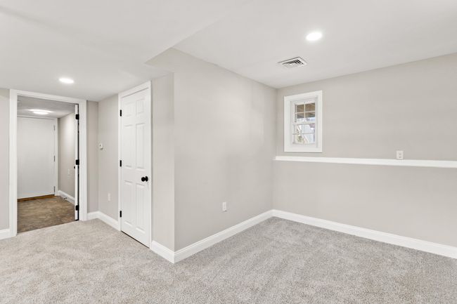 765 S Mammoth Rd, House other with 3 bedrooms, 2 bathrooms and null parking in Manchester NH | Image 47