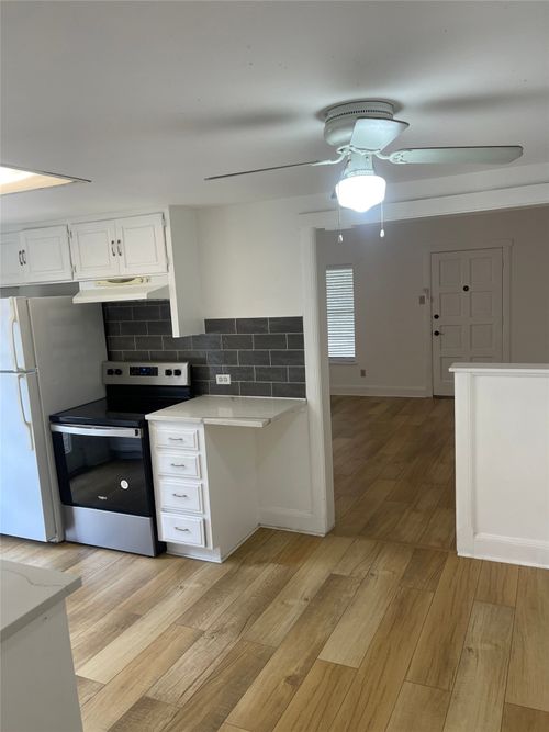4-202 S Willomet Ave, Dallas, TX, 75208-5073 | Card Image