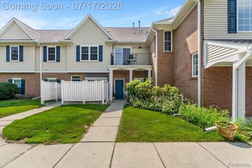 2929 Cottonwood Dr, Waterford, MI, 48328-4912 | Card Image