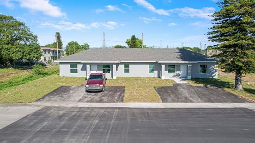 548 Sw 5th St, BELLE GLADE, FL, 33430-3803 | Card Image