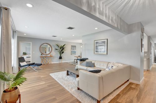 510 Silver Ln, Boca Raton, FL, 33432-2949 | Card Image