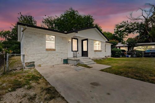1331 Crestridge Dr, Mesquite, TX, 75149-2201 | Card Image