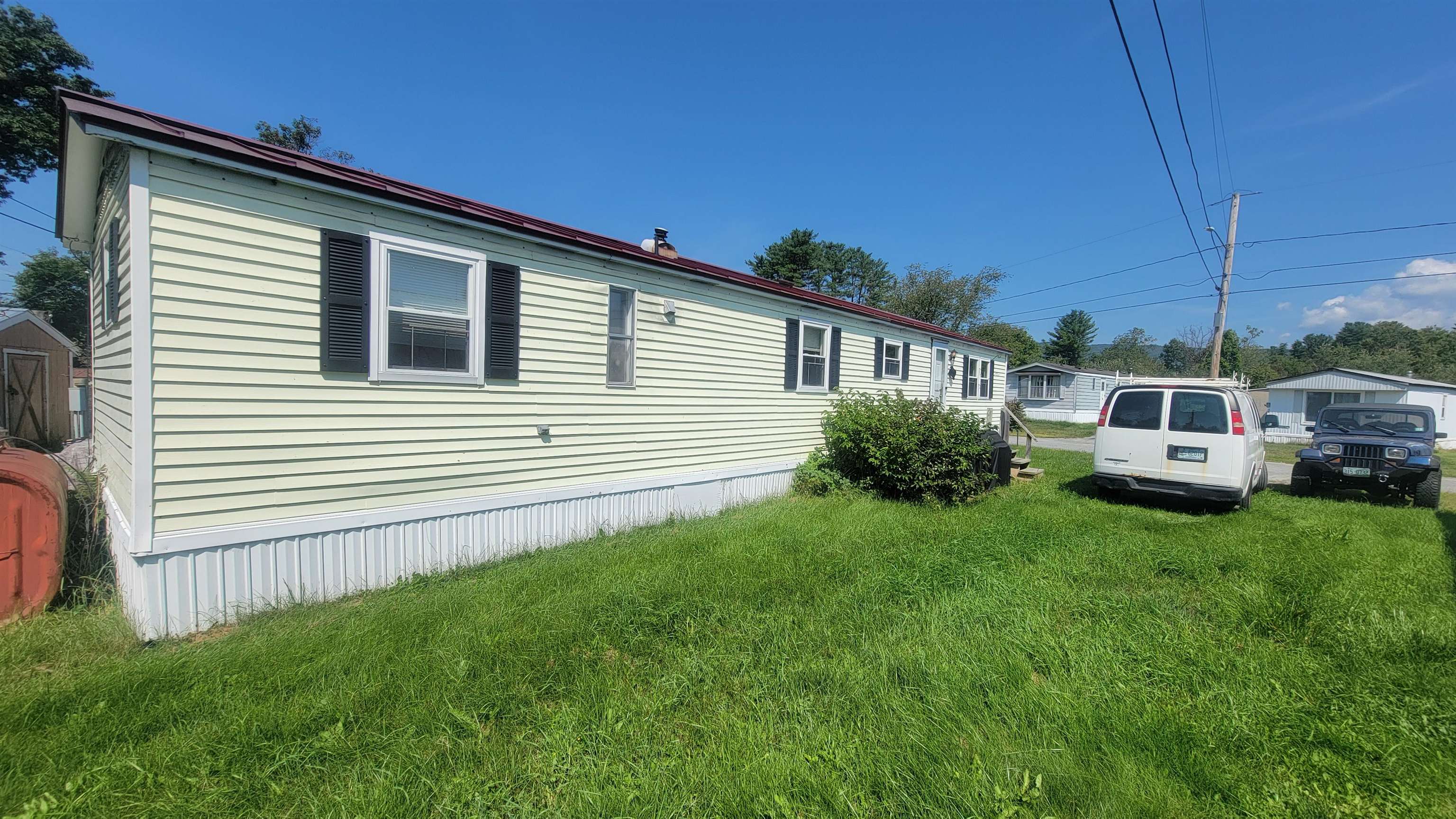 Upham Pl, Claremont, NH 03743