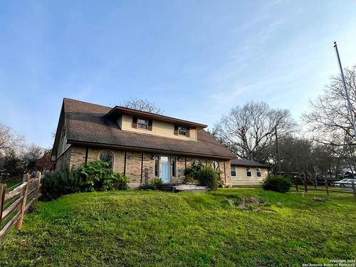 289 Deer Slayer Dr, Seguin, TX, 78155-6931 | Card Image