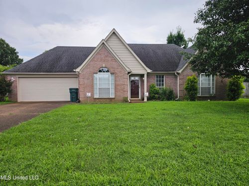 2323 Kindlewood Dr, Southaven, MS, 38672-8672 | Card Image