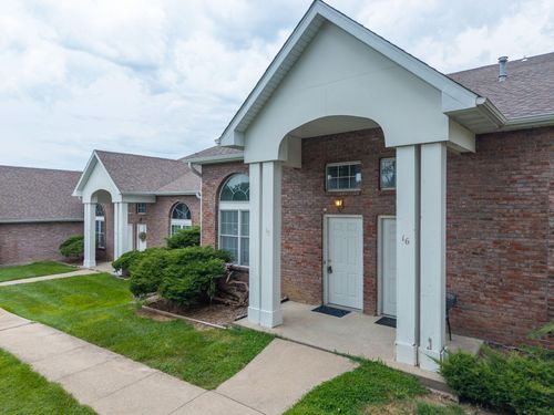 12 N Cedar Lake Dr W, COLUMBIA, MO, 65203-7111 | Card Image