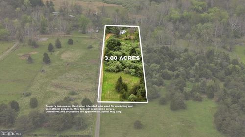 216 Cedar River Ln, AUGUSTA, WV, 26704-2621 | Card Image