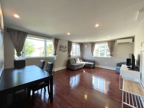 224b-224 Bay 44th St, Brooklyn, NY, 11214-6753 | Card Image