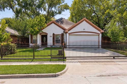 922 Bayonne St, Dallas, TX, 75212-5302 | Card Image