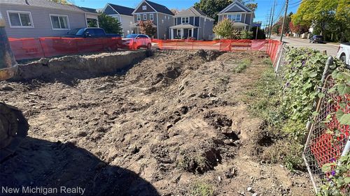 3690 Oakshire Ave, Berkley, MI, 48072-3412 | Card Image