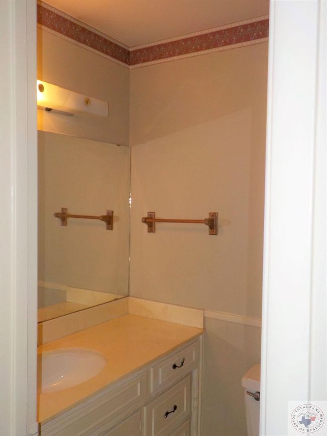 1701 Linden A &Amp; B, Home with 0 bedrooms, 0 bathrooms and null parking in Texarkana AR | Image 9