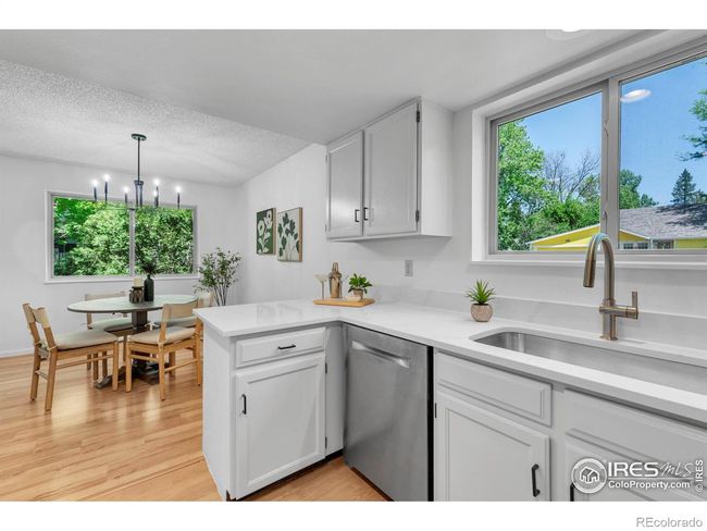 New quartz countertops | Image 8
