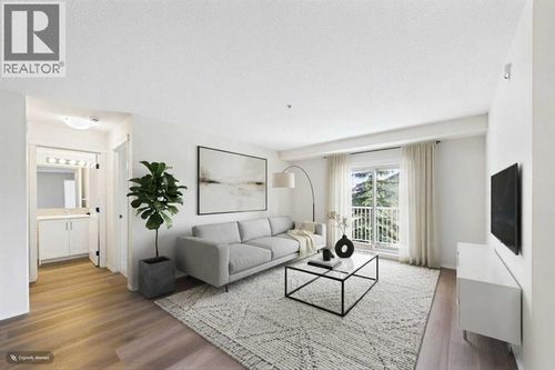 115 Prestwick Villas Se, Calgary, AB, T2Z0N1 | Card Image