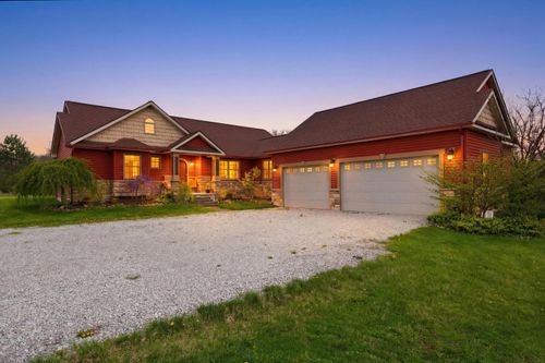 660 Winchester Southern Rd Nw, Ashville, OH, 43103-9367 | Card Image