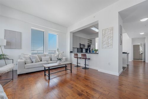 unit-2210-3505 Sage Rd, Houston, TX, 77056-7181 | Card Image