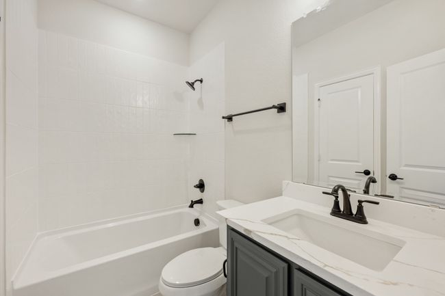 1233 Sylvia St, House other with 5 bedrooms, 5 bathrooms and null parking in Desoto TX | Image 6