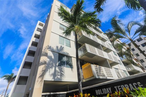apt-407-1655 Kanunu St, Honolulu, HI, 96814-3213 | Card Image