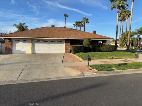 24486 Tierra De Oro St, Moreno Valley, CA, 92553-3346 | Card Image