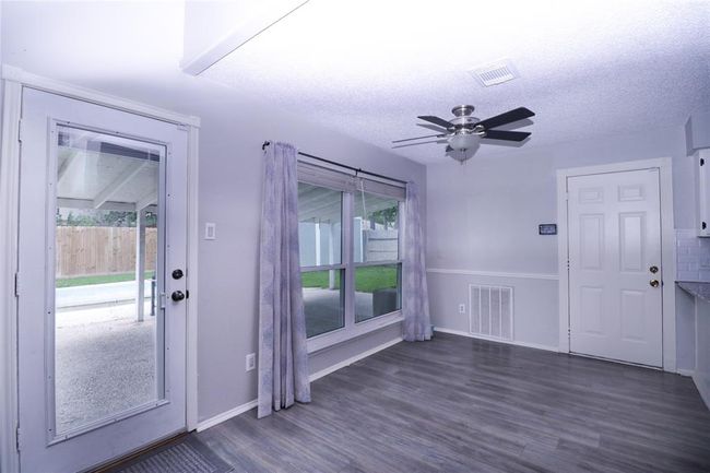 23303 Calico Corners Ln, House other with 3 bedrooms, 2 bathrooms and 2 parking in Spring TX | Image 9