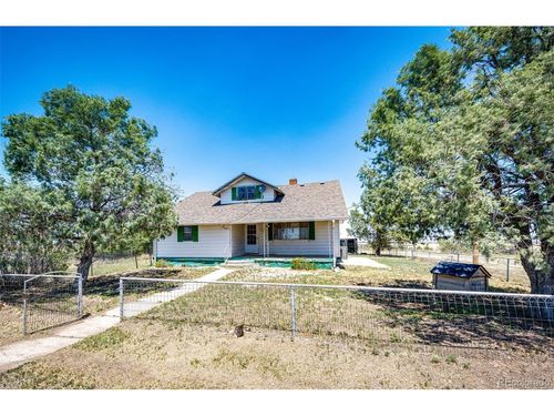 45501 E 38th Ave, Bennett, CO, 80102-8808 | Card Image