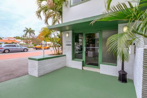 a6-1334 Alton Rd, Miami Beach, FL, 33139-3836 | Card Image